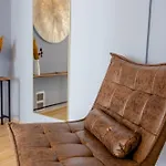 Lumen Homes - Altstadt-residenz, Direkt Im Zentrum, Geraeumiges Mit 5 Zimmern, Kueche