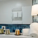 Lumen Homes - Altstadt-residenz, Direkt Im Zentrum, Geraeumiges Mit 5 Zimmern, Kueche מינכן