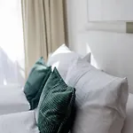 Lumen Homes - Altstadt-residenz, Direkt Im Zentrum, Geraeumiges Mit 5 Zimmern, Kueche Appartamento *