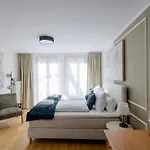 Lumen Homes - Altstadt-residenz, Direkt Im Zentrum, Geraeumiges Mit 5 Zimmern, Kueche