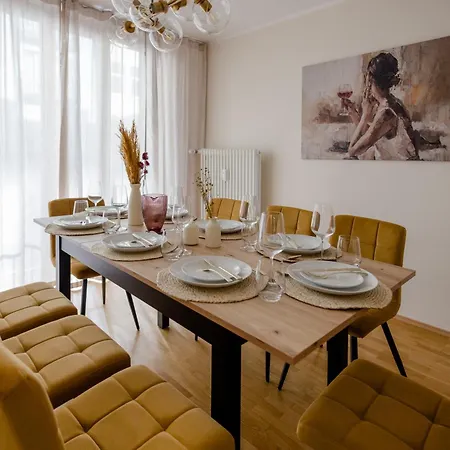 Apartmán Lumen Homes - Altstadt-residenz, Direkt Im Zentrum, Geraeumiges Mit 5 Zimmern, Kueche *