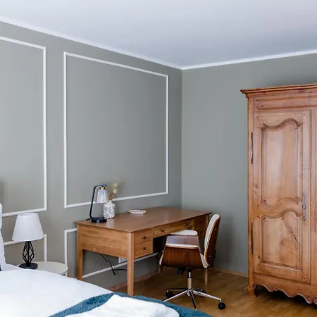 Lumen Homes - Altstadt-residenz, Direkt Im Zentrum, Geraeumiges Mit 5 Zimmern, Kueche Appartamento