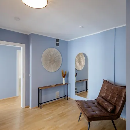 Lumen Homes - Altstadt-residenz, Direkt Im Zentrum, Geraeumiges Mit 5 Zimmern, Kueche Apartment